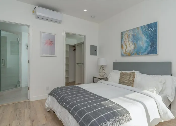 Brand New Studio In Mar Vista